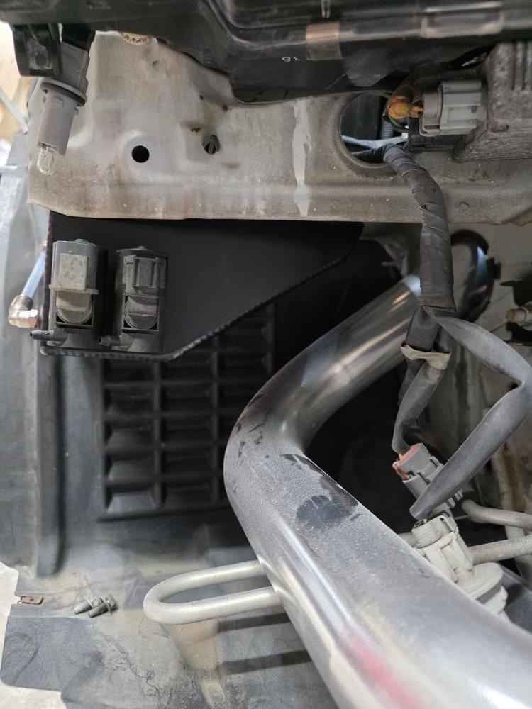 R34 GTT Windshield Washer Tank