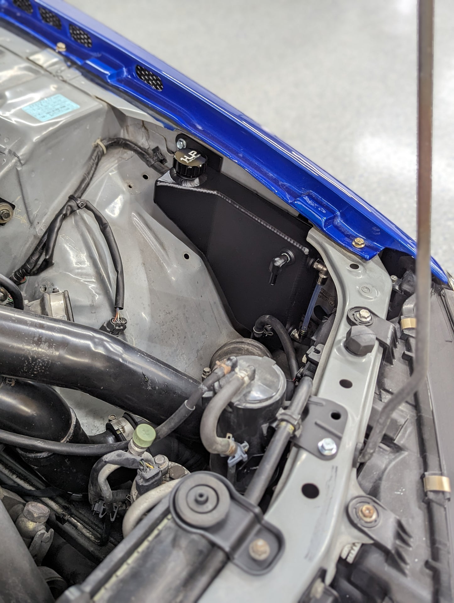 R34 GTT Coolant overflow tank