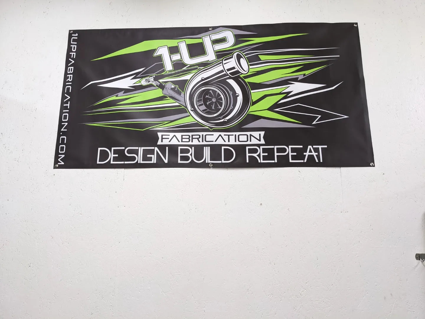 1-Up Fabrication vinyl banners