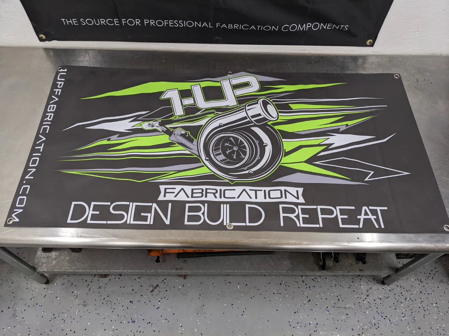 1-Up Fabrication vinyl banners